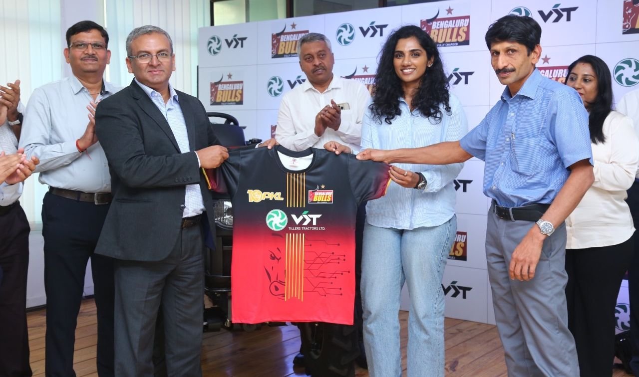 VST Tillers Tractors Ltd and Bengaluru Bulls Forge a Dynamic Partnership at Jersey Unveil Event